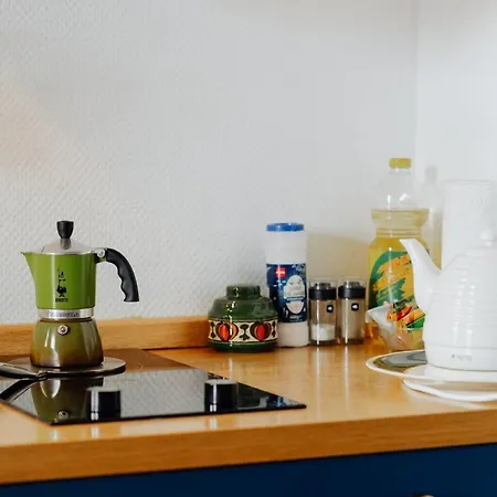 Apor Apartment *